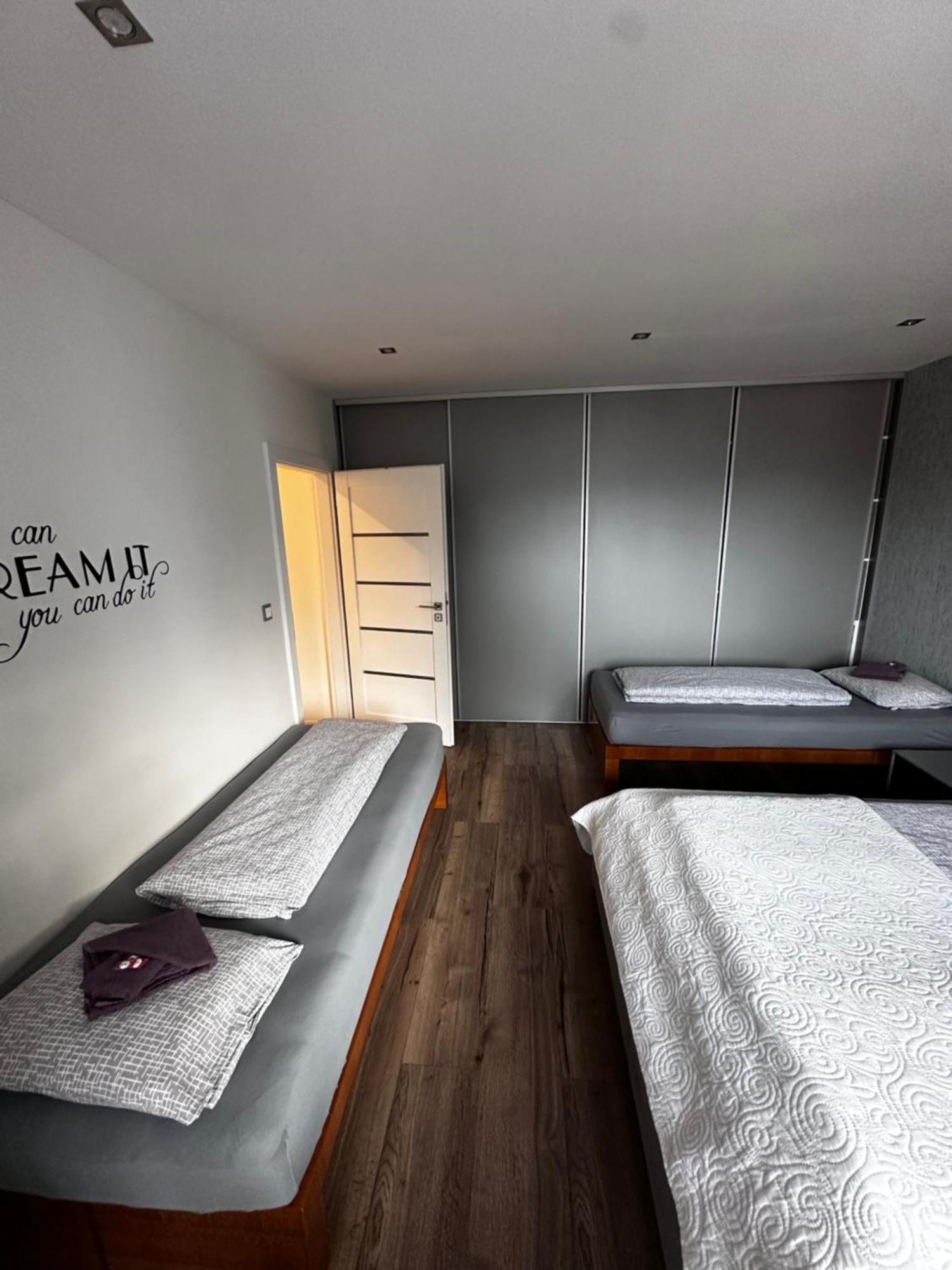 We Apartment - Close To The Center & City View, Self Check-In 24H Banska Bystrica Exterior photo