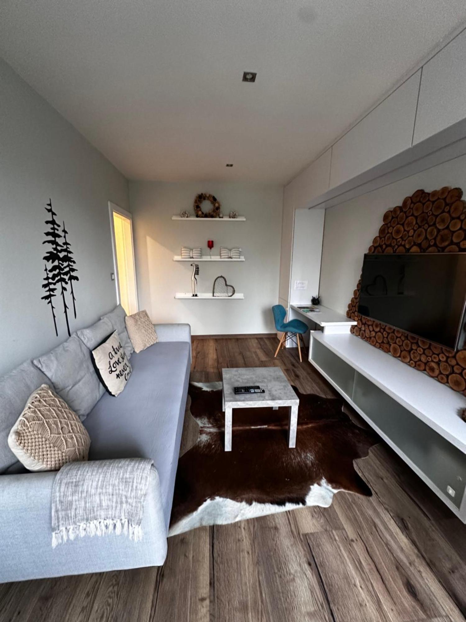 We Apartment - Close To The Center & City View, Self Check-In 24H Banska Bystrica Exterior photo