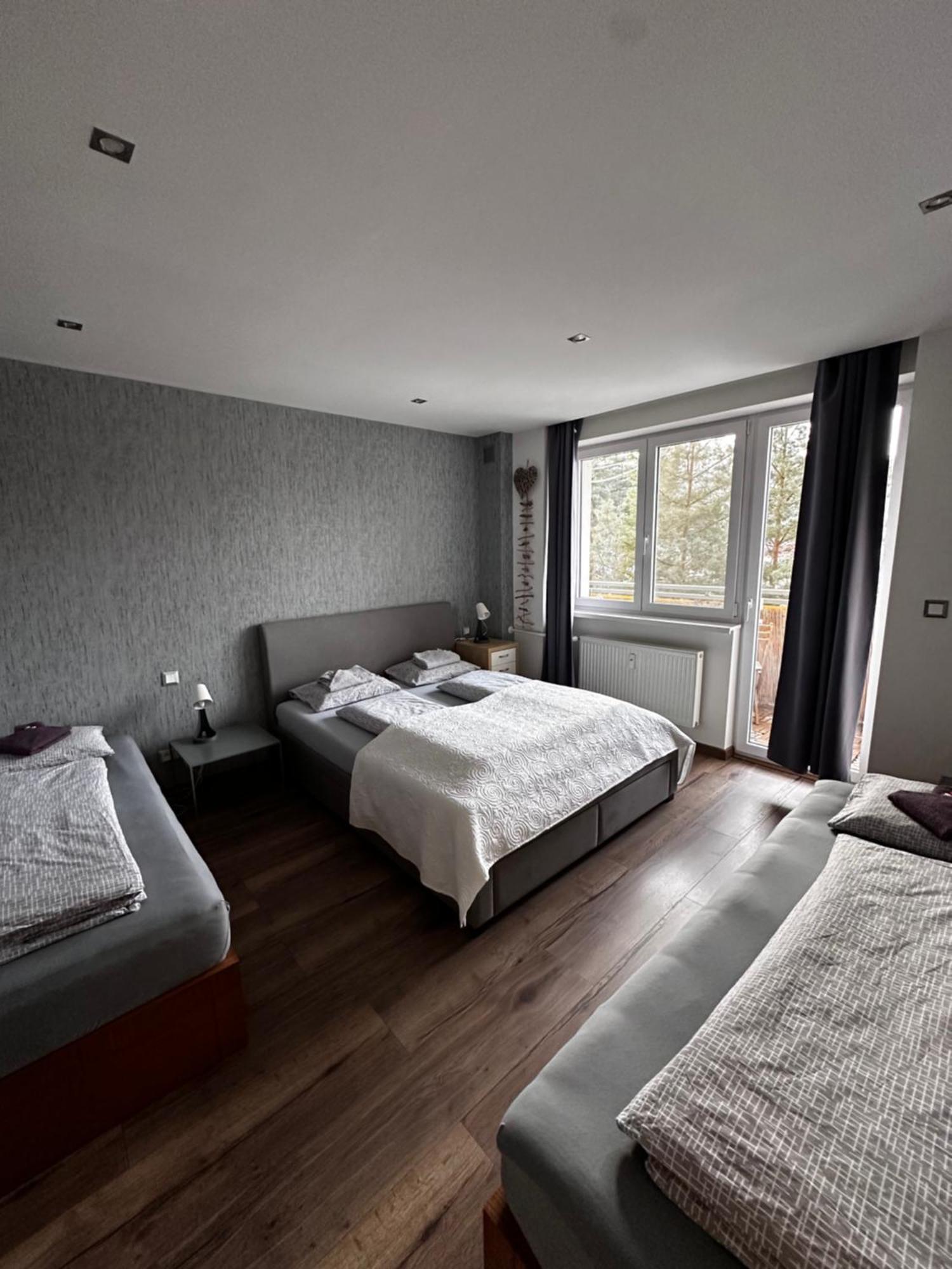 We Apartment - Close To The Center & City View, Self Check-In 24H Banska Bystrica Exterior photo